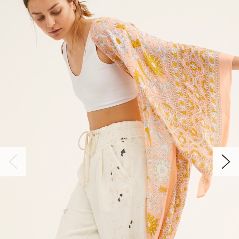 Magic Dance Border Print Kimono